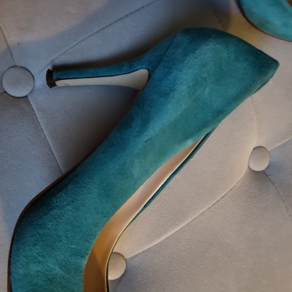 Nine west size 8 heels. - Picture 6 of 10